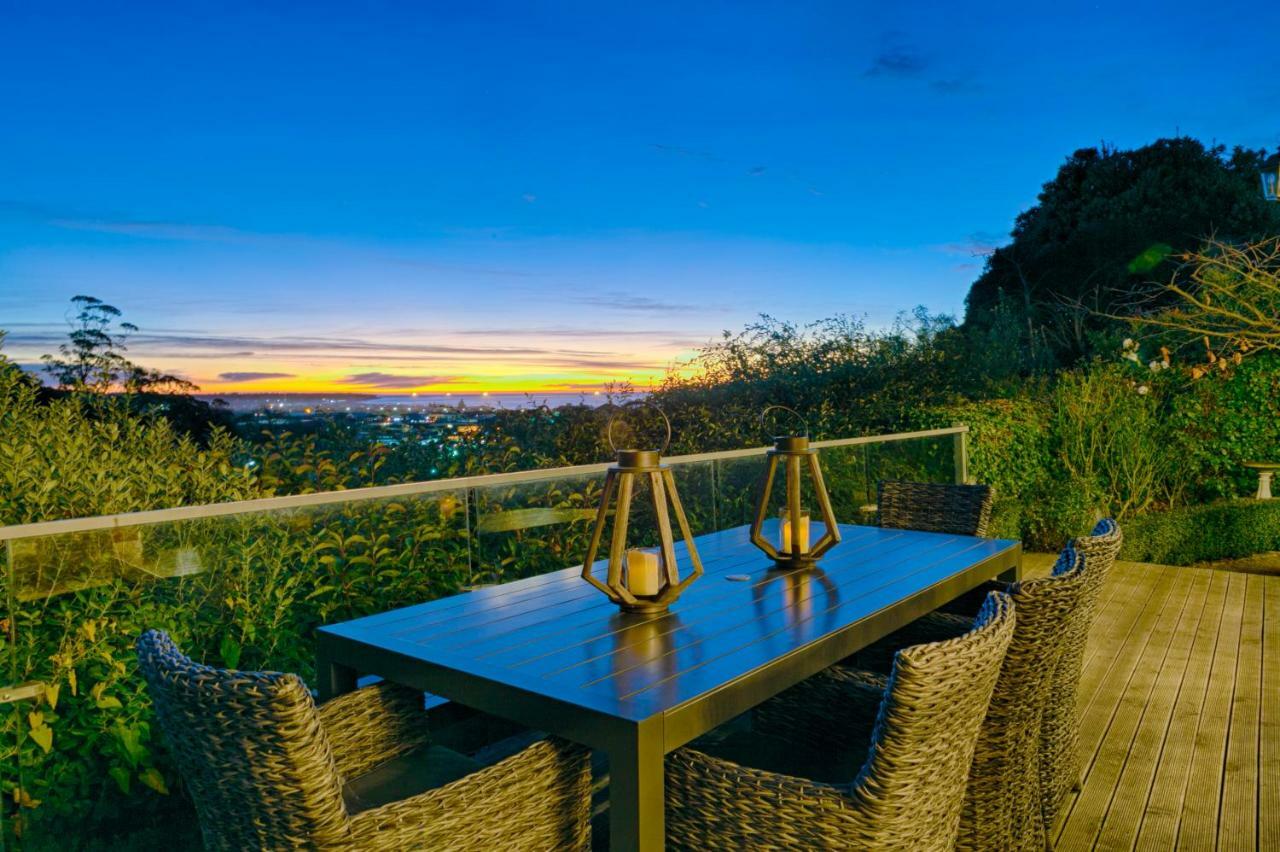 The Terrace Villa Oamaru Exterior photo